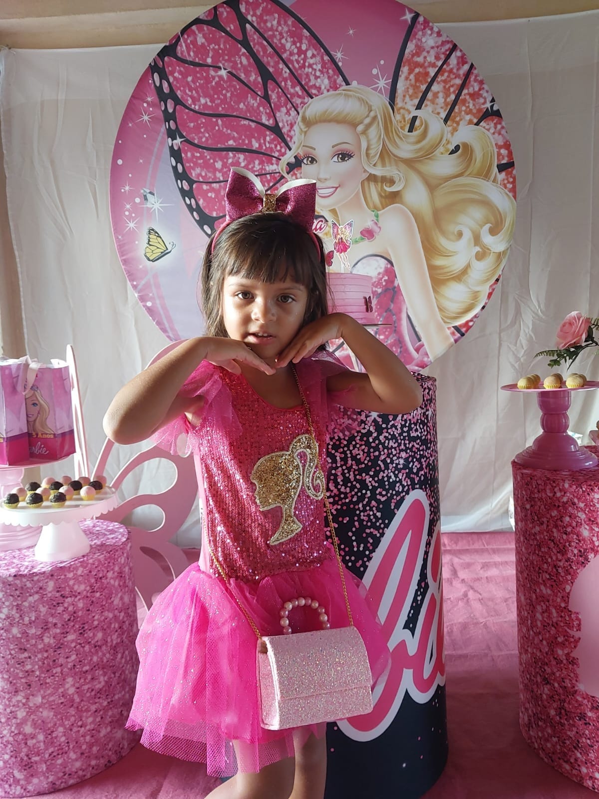 fantasia-infantil-da-Barbie